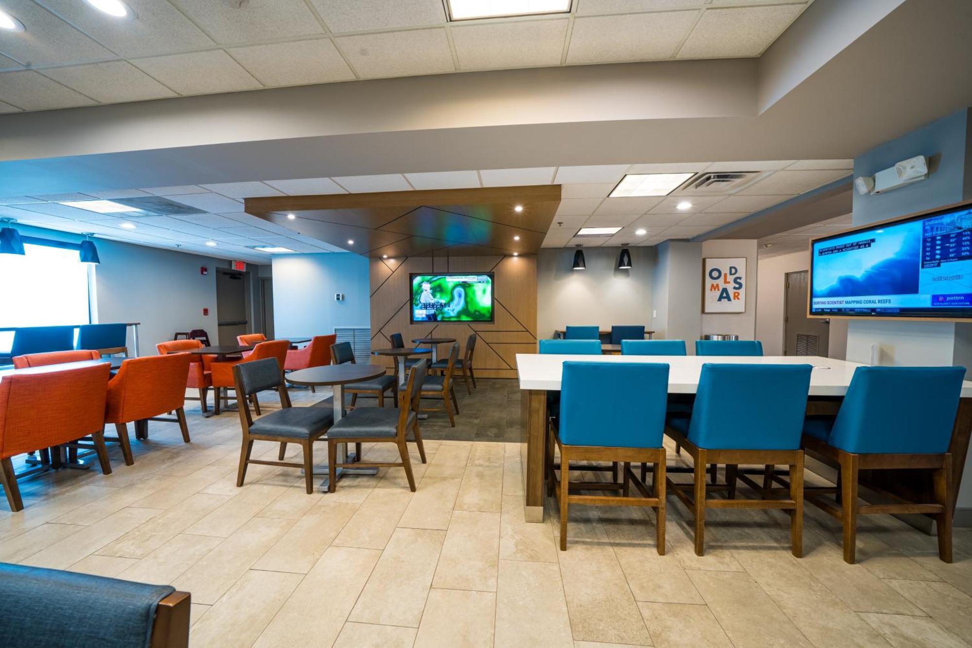 Holiday Inn Express Hotel & Suites Tampa-Oldsmar By Ihg Екстериор снимка