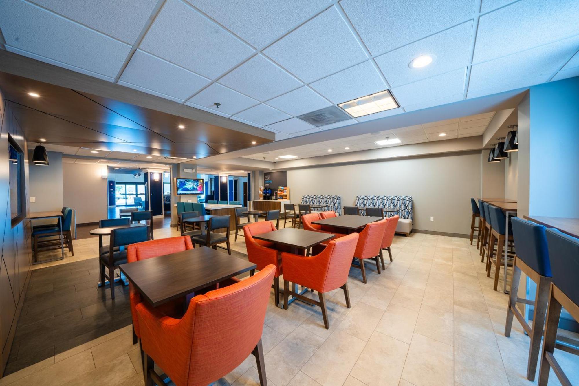 Holiday Inn Express Hotel & Suites Tampa-Oldsmar By Ihg Екстериор снимка